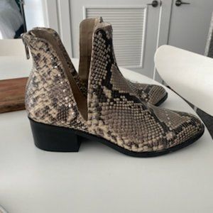 Steve Madden Booties